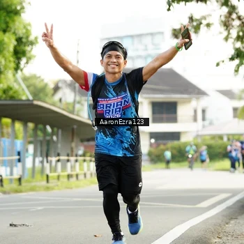 Runner Photo 7646373