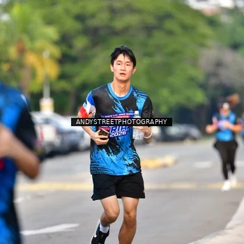 Runner Photo 7646376