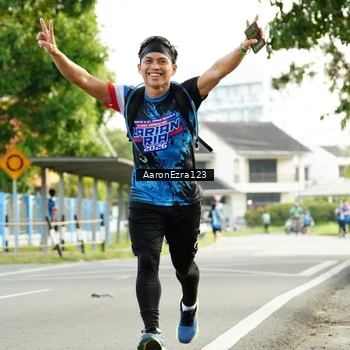 Runner Photo 7646380