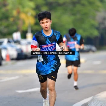 Runner Photo 7646385