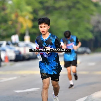 Runner Photo 7646399