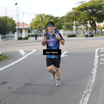 Runner Photo 7646407
