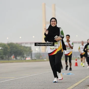 Runner Photo 7646424