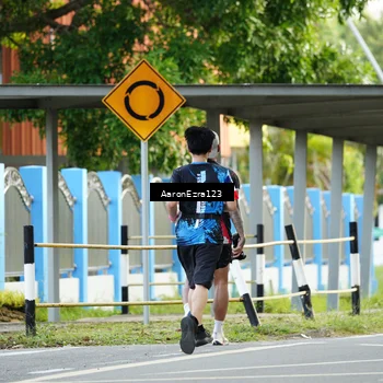Runner Photo 7646433