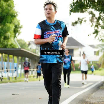 Runner Photo 7646444
