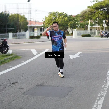 Runner Photo 7646446