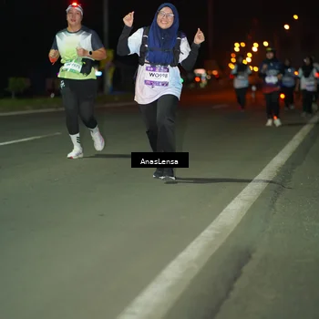 Runner Photo 7646476