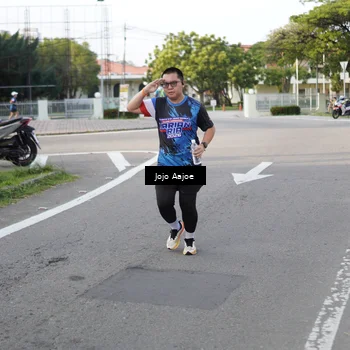 Runner Photo 7646477
