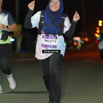 Runner Photo 7646478