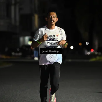 Runner Photo 7646480