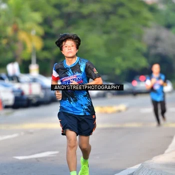 Runner Photo 7646483