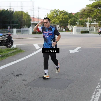 Runner Photo 7646489