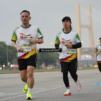 Runner Photo 7646494