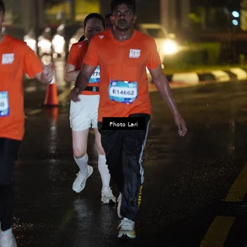 Runner Photo 7646517