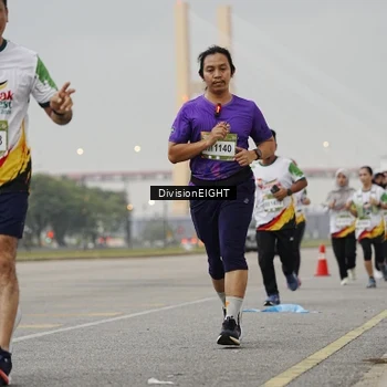 Runner Photo 7646521