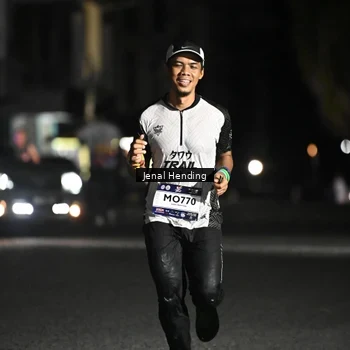 Runner Photo 7646526