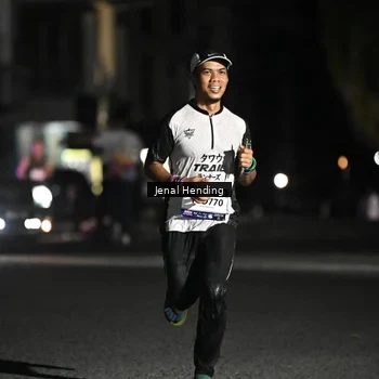 Runner Photo 7646531