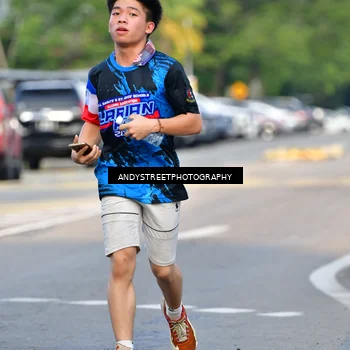 Runner Photo 7646549