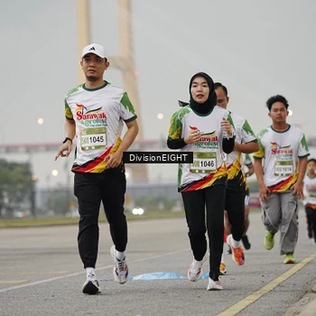 Runner Photo 7646569