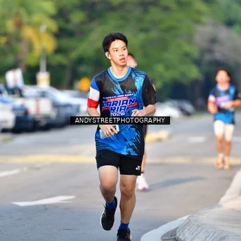 Runner Photo 7646581
