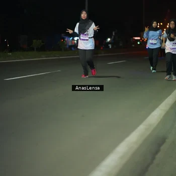 Runner Photo 7646603