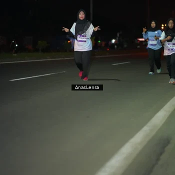 Runner Photo 7646608