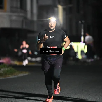 Runner Photo 7646610