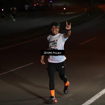 Runner Photo 7646623
