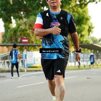Runner Photo 7646635