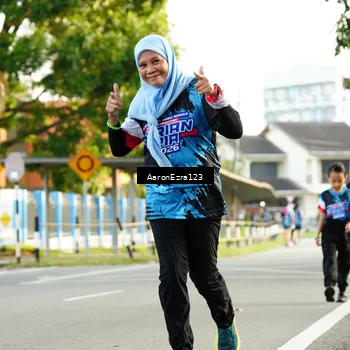 Runner Photo 7646641