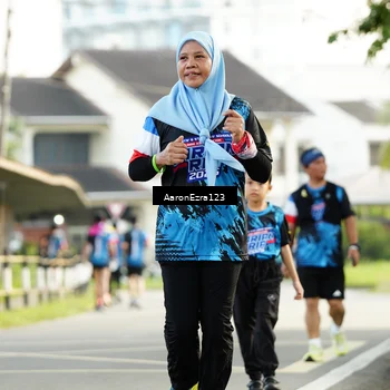 Runner Photo 7646653