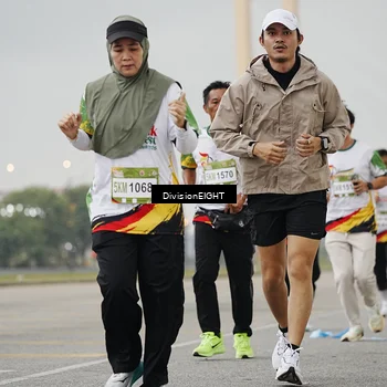 Runner Photo 7646654