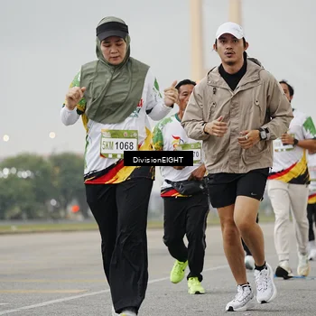 Runner Photo 7646666