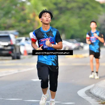 Runner Photo 7646667