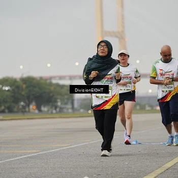 Runner Photo 7646677