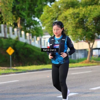 Runner Photo 7646679