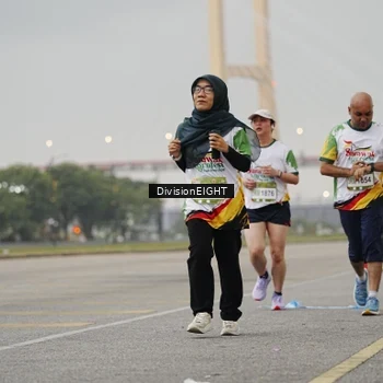 Runner Photo 7646686