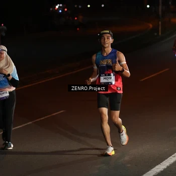 Runner Photo 7646688