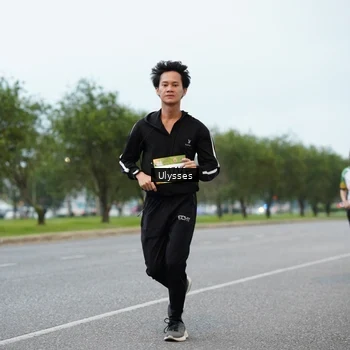 Runner Photo 7646692