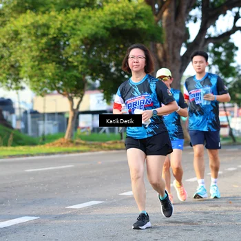 Runner Photo 7646705