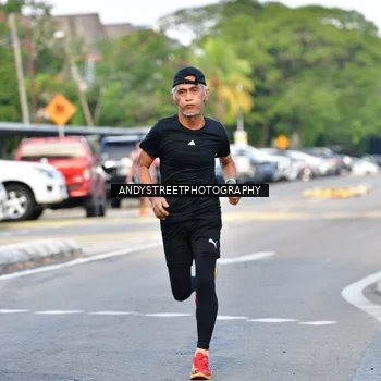 Runner Photo 7646708