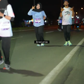 Runner Photo 7646722