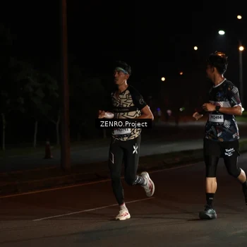 Runner Photo 7646738