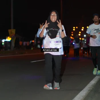 Runner Photo 7646740