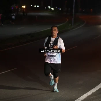 Runner Photo 7646749