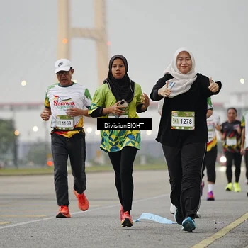Runner Photo 7646756