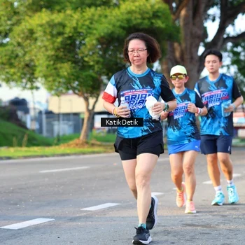 Runner Photo 7646759