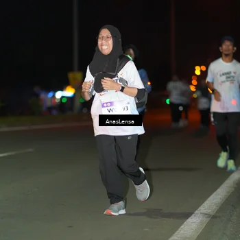 Runner Photo 7646760