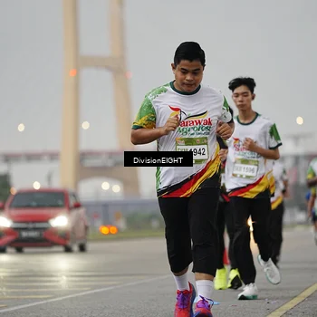Runner Photo 7646767