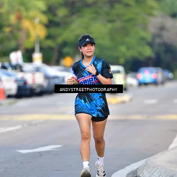Runner Photo 7646773